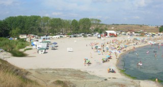 Стопаните на 10 морски плажа са застрашени от прекратяване на договорите