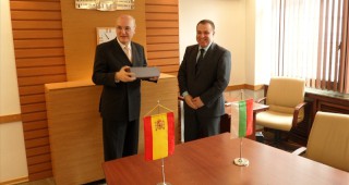 Министър Найденов се срещна с посланика на Кралство Испания в България