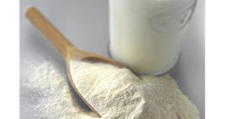 ЕС увеличава износа на обезмаслено сухо мляко