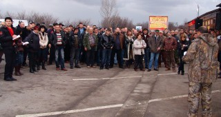 Протестиращи животновъди блокират главен път София – Варна