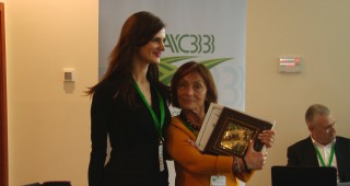 Топ коментаторът на АгроТВ Валентина Спасова с награда за телевизионна журналистика от БАСЗЗ