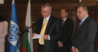 Споразумение на стойност 430 хил. долара за подкрепа на реформата в горите подписа министър Найденов