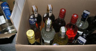 Почти 8 тона алкохол с фалшив бандерол иззеха във Велико Търново