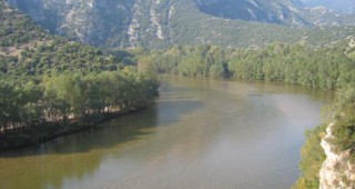 Отчитат се значителен брой нарушения на забраната за риболов по поречието на река Струма