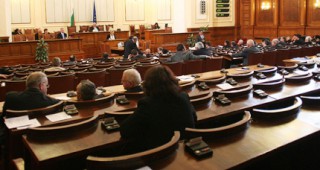 Депутатите приеха Стратегията за създаване на Българска агенция по безопасност на храните и Център за оценка на риска