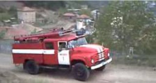 10 тона зърно, трактор и 150 бали люцерна при пожар в пловдивското село Дълго поле са изгорели