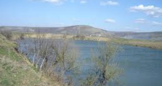 Неуредени финансови проблеми с ВиК Бебреш оставиха без вода вилната зона в село Трудовец, Ботевград