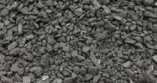 Незаконни площадки за въглища тровят Приморско