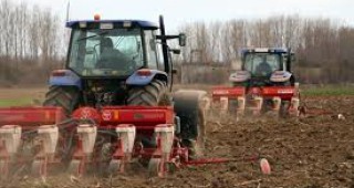 Ще се стигне до скандал, ако България легализира продажбата в ЕС на трактори, които не отговарят на европейските изисквания