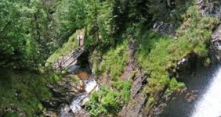 Ще бъдат ремонтирани аварирали съоръжения по екопътеката в Каньона на водопадите край Смолян