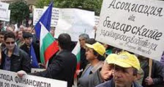 Зърнопроизводителите готвят протести, въпреки заложените 300 млн. лв. национални доплащания за тях в Бюджет 2011 г.