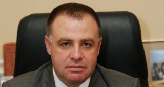 Министър Мирослав Найденов ще посети борсата за плодове и зеленчуци в пловдивското село Първенец