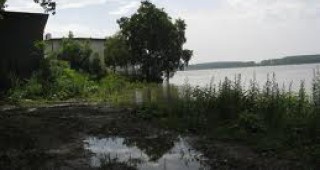 Две скъсани диги има по поречието на река Места в Гоцеделчевско
