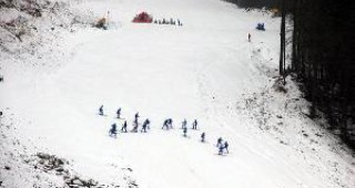 Осем ски легенди откриват сезона в Банско