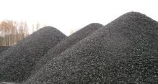Социално слаби пловдивчани търгуват с ваучерите за въглища