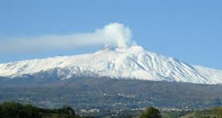 Вулканът Етна се активизира