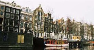 Близо 11 милиона чуждестранни туристи са посетили Холандия през 2010 година