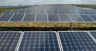 Японската компания Тошиба иска да построи слънчева електроцентрала в България