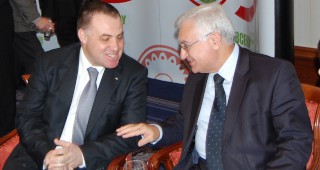 Еврокомисар Джон Дали се ангажира с финансова подкрепа за България за борба с болести по животните