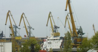 Пристанище Бургас отчете ръст на товарите през 2010 г.