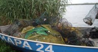 Иззети са над 40 незаконни риболовни уреди между Шабла и Дуранкулак