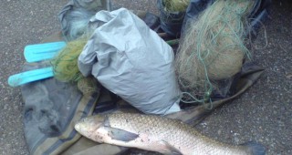 Инспектори на ИАРА Кърджали са заловили бракониери на река Върбица и язовир Студен кладенец