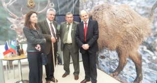 Зам.- министър Костов участва в откриването на 15-то ловно и риболовно изложение Рамбуйе в Париж
