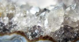 Откриха един от най-старите минерали в света