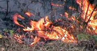 Двойно са се увеличили пожарите в сухи треви в Старозагорска област