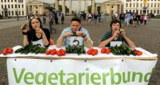 В Берлин се проведе необичайно състезание по надяждане с краставици