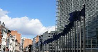 Европейската комисия призова България да приложи рамковата директива на ЕС за отпадъците