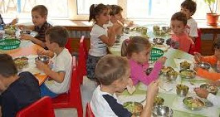 Здравното министерство ще представи новите изисквания за храната в детските градини