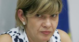 Министър Нона Караджова ще представи законопроект за управление на отпадъците