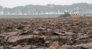 Зърнопроизводителите искат доказателства, че Валери Цветанов е защитил техните интереси