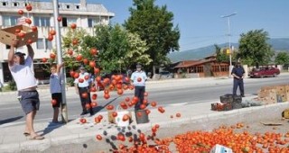 Глобиха земеделски производители заради протеста в Струмяни