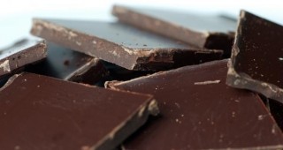 Черният шоколад смекчава вредните последици от топлинните удари