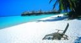Hова земя ще си купят Малдивските острови, ако изчезнат под водата заради глобалното затопляне