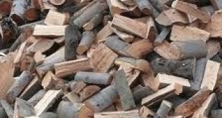 Цената за един кубичен метър дърва за огрев в Кюстендил ще бъде 10.90 лева