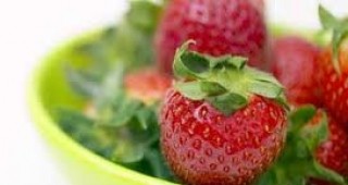 Учени от Австралия се опитват да отгледат ягоди с вкус на дъвка