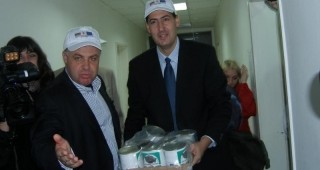 В Пловдив предоставиха храни на социално слаби по програма Благотворителност