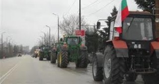 Протестът на земеделските производители край Сливен премина в гражданско неподчинение