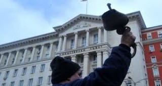 Протестиращите земеделци искат оставките на Мирослав Найденов и Симеон Дянков