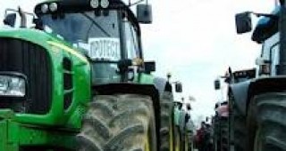 За Ботевград пътуват над 200 селскостопански машини от Великотърновска, Ловешка и Плевенска област