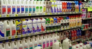 Конфискуваха 55 литра пастьоризирано прясно мляко от супермаркет в Пловдив