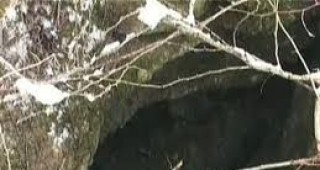 Днес стартира акция за почистването на Яровата пещера от изхвърлени отровни хербициди