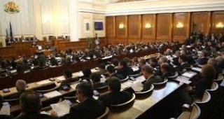 Депутатите отхвърлиха законопроекта на БСП за забрана за проучване и добив на шистов газ
