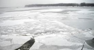 Ледоходът по река Дунав достигна до 80% при Силистра