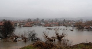 МОСВ предупреди за валежи и очаквано повишение на нивата на реките