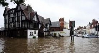 Най-големият климатичен риск за Великобритания са наводненията