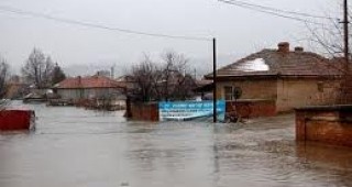 86 кашона помощи тръгват от Кипър за пострадалите от наводненията в България